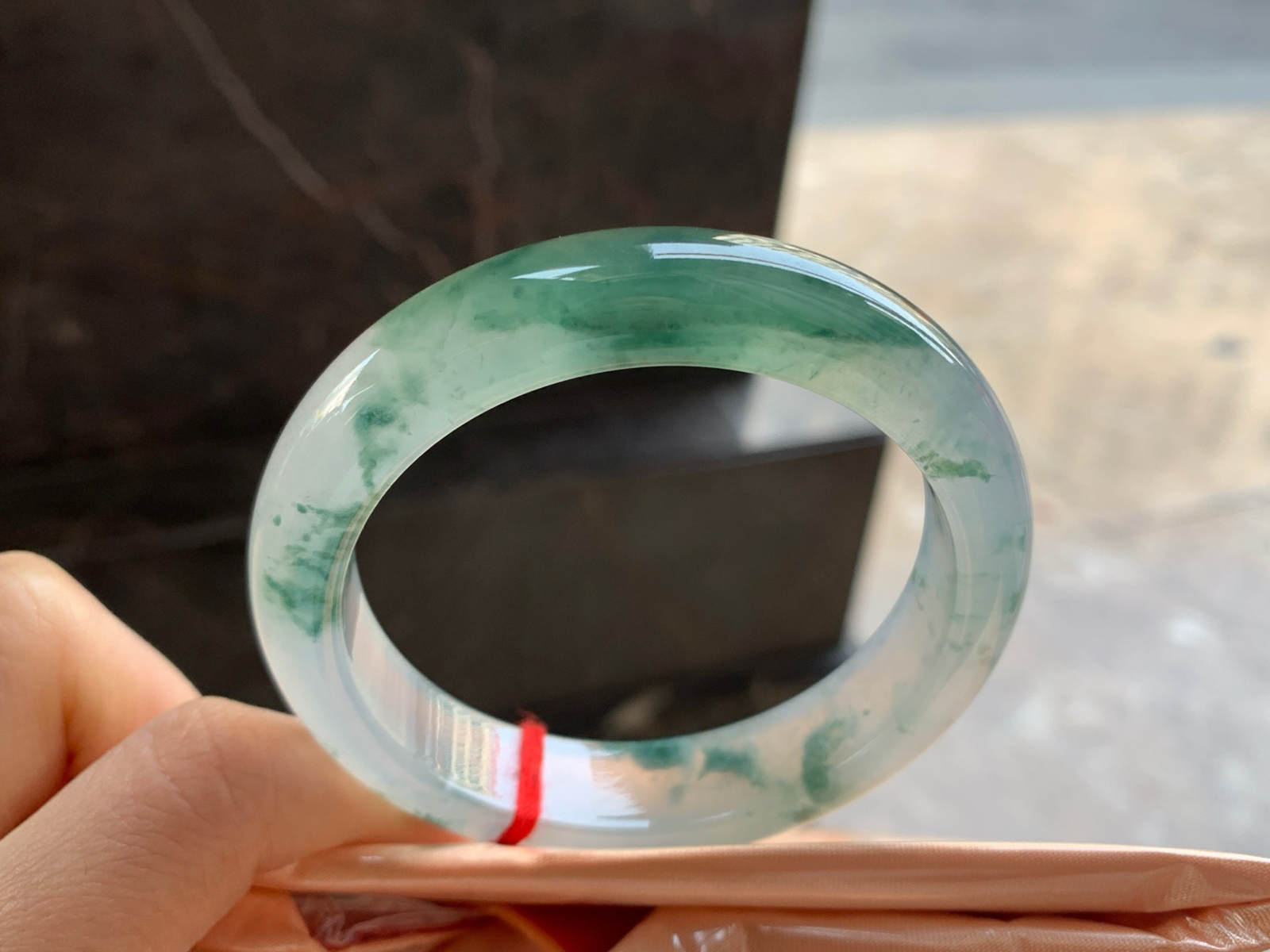 55-13.1-8.4

冰种飘花手镯^_^飘花灵韵