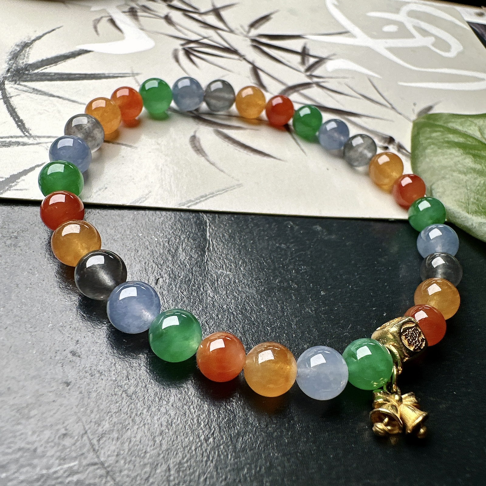 【冰种多宝+18k金钻镶嵌搭配手串】晶莹多彩的糖果串，多宝手串，颜色丰富，更重要的是种水都很好，性价比很不错，直径5.9-6之间