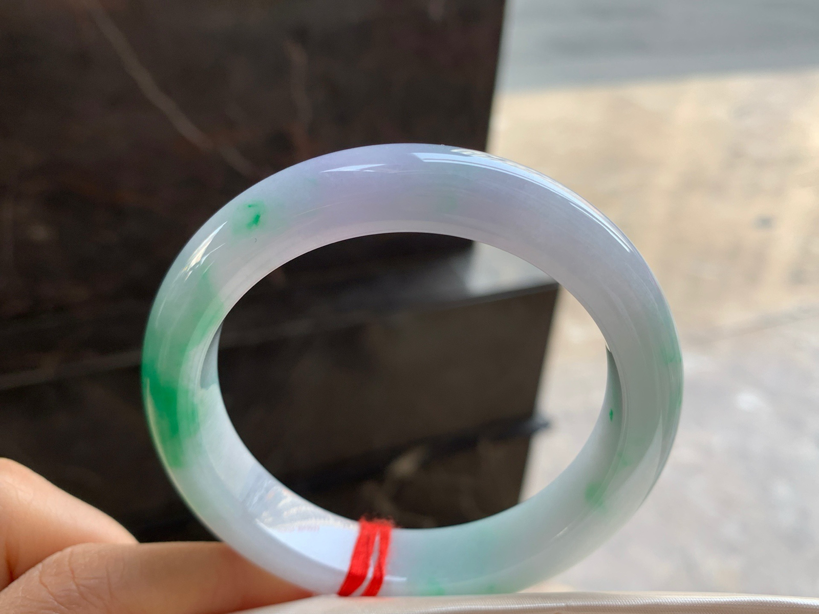 57.5-12.6-9.4

春带彩手镯^_^颜色鲜艳 浓郁