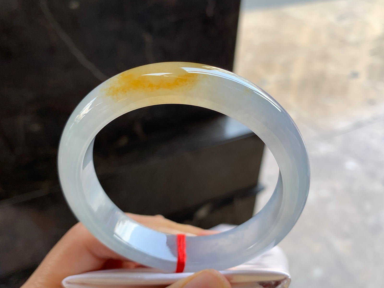 57.5-12.8-8

冰黄手镯^_^种水冰透