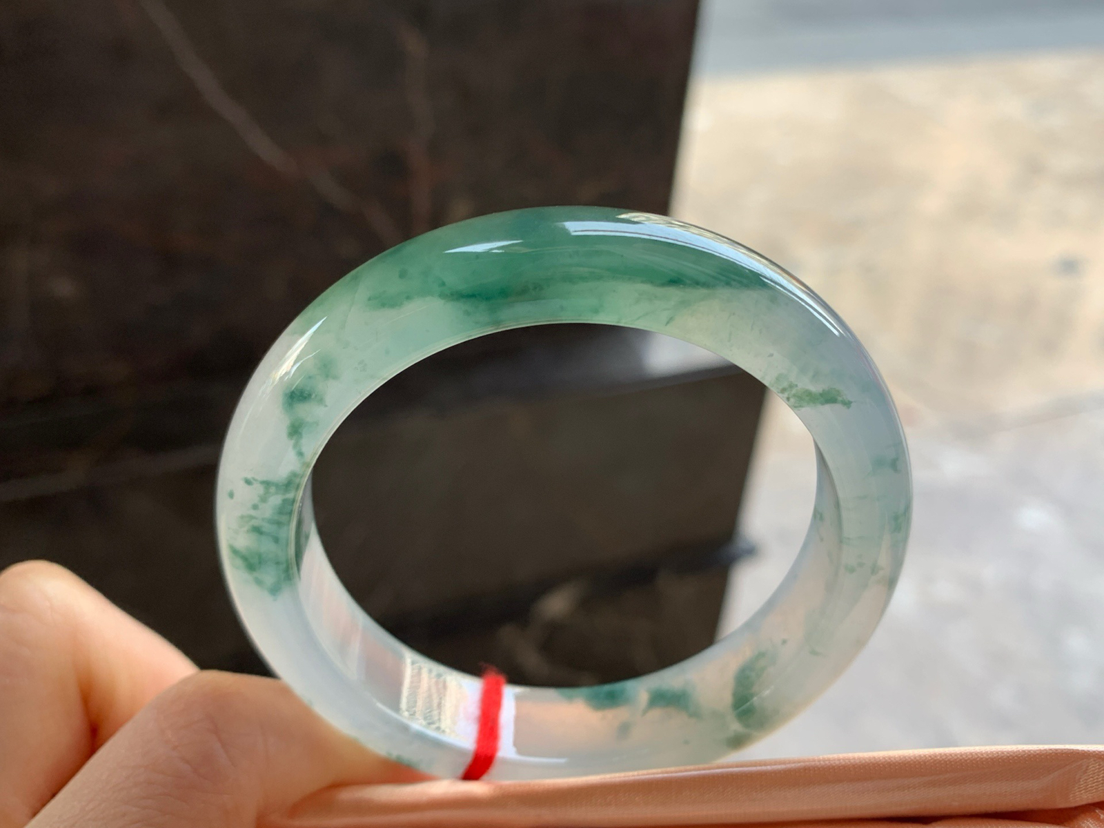 55-13.1-8.4

冰种飘花手镯^_^飘花灵韵