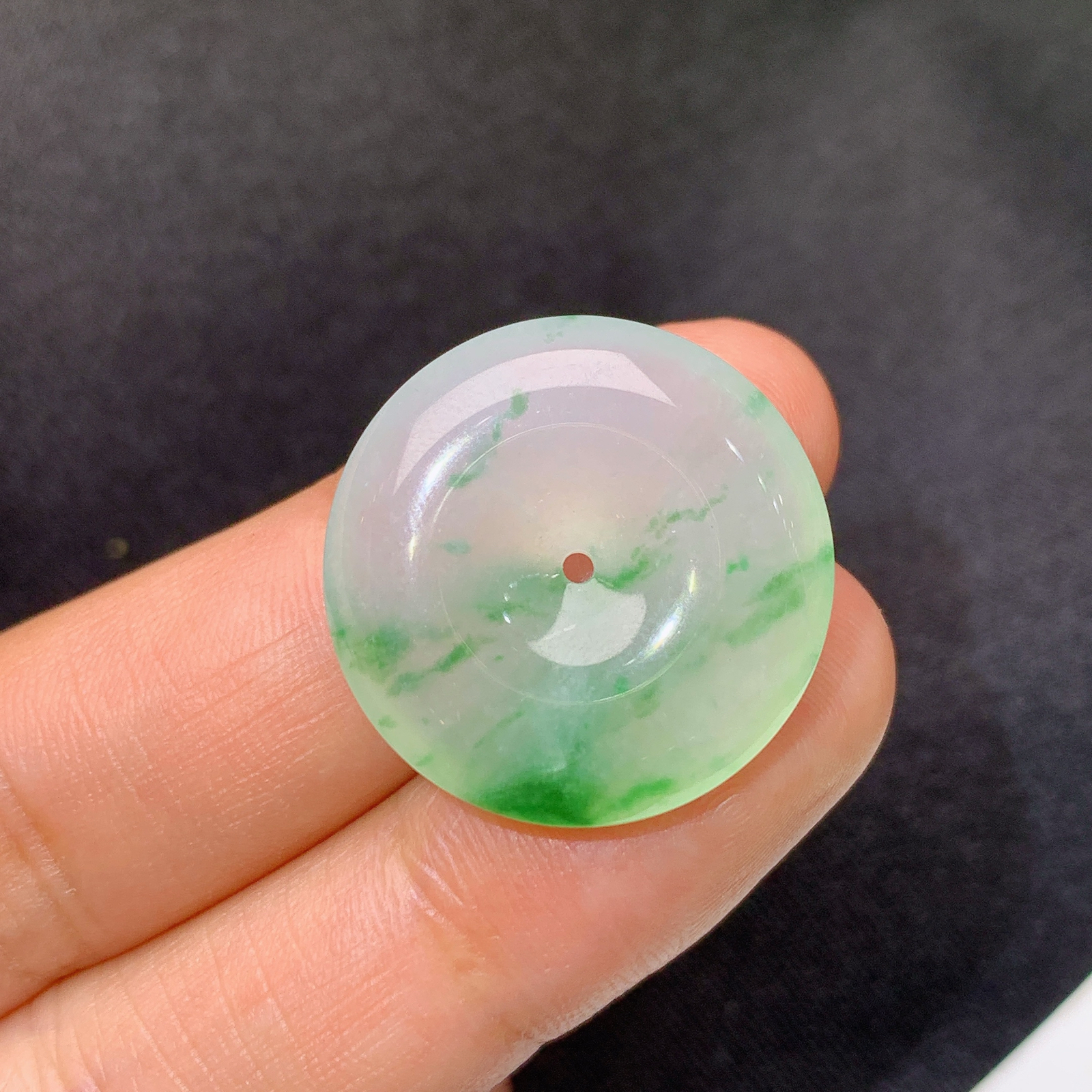 冰飘花平安扣，冰冰润润，玉质细腻，种水足，Nt尺寸22*5.6