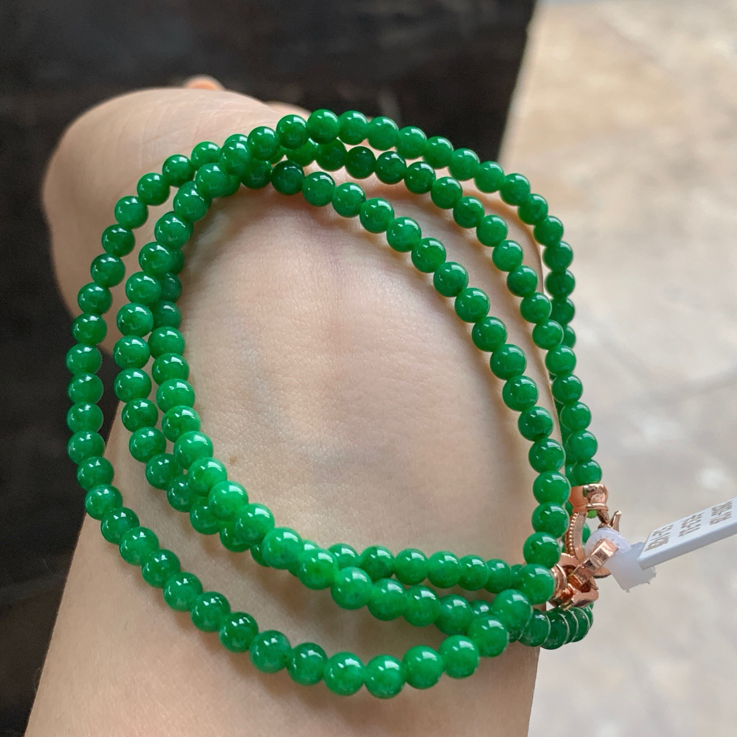 辣绿色珠链^_^鲜艳 浓郁 142颗