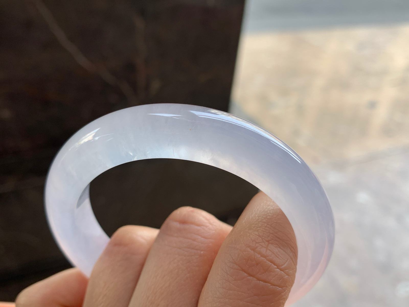 56-12.2-9.7

高冰手镯^_^透亮