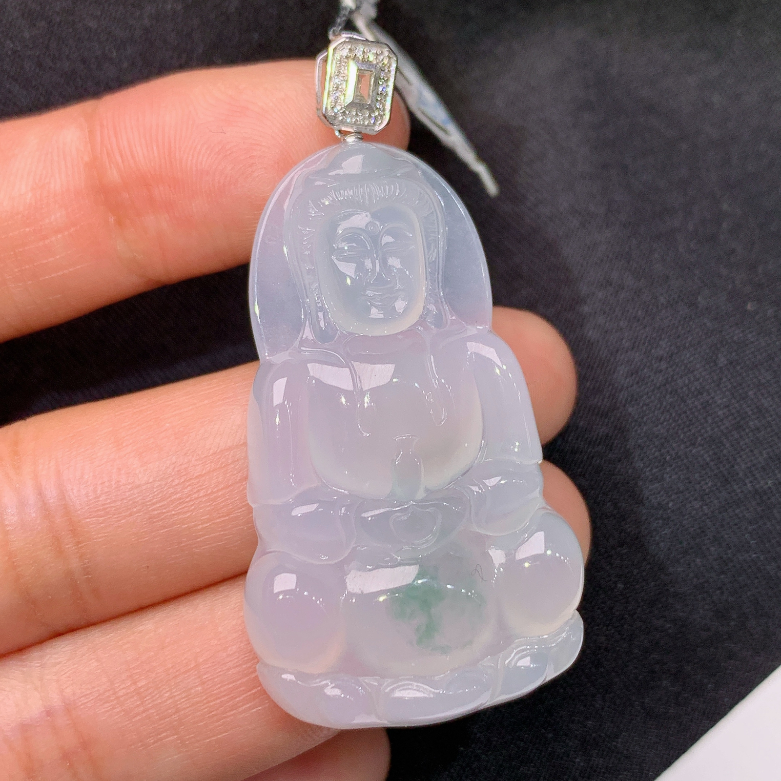 冰飘花观音吊坠，18k金扣头，冰冰润润，玉质细腻，种水足，Sf裸石尺寸42.6*24.7*5.8