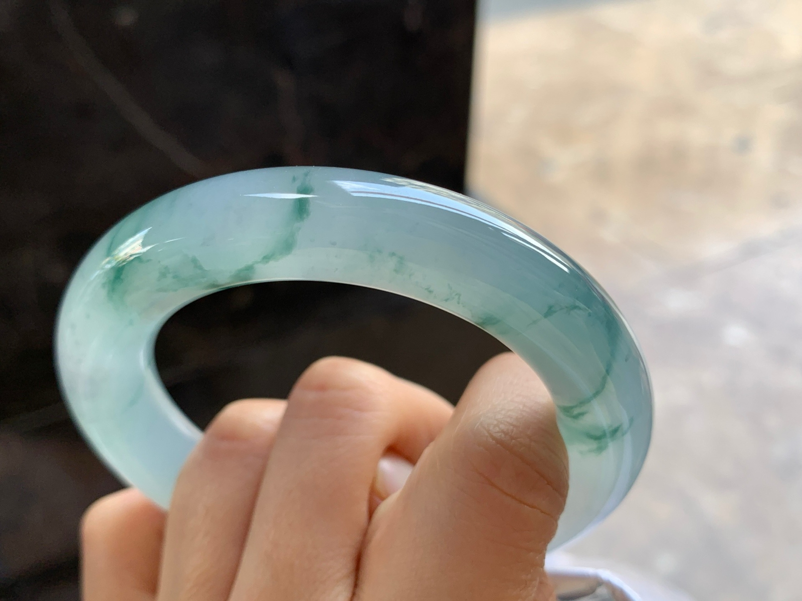 56-12.8

冰蓝花圆条手镯^_^飘花灵韵