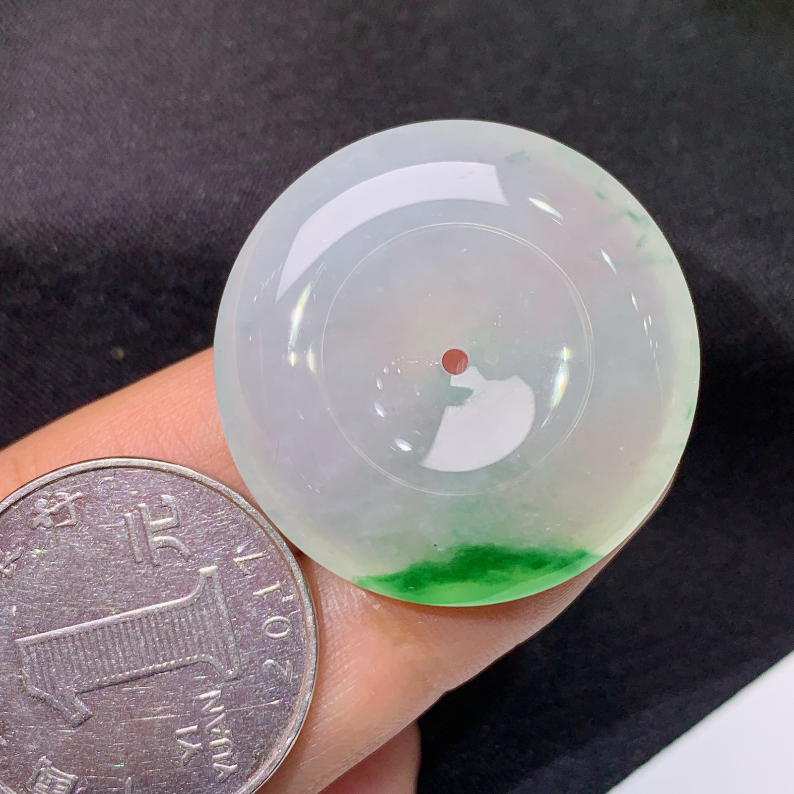 冰飘绿平安扣，玉质细腻，种水足，Xq尺寸30.5*7.7