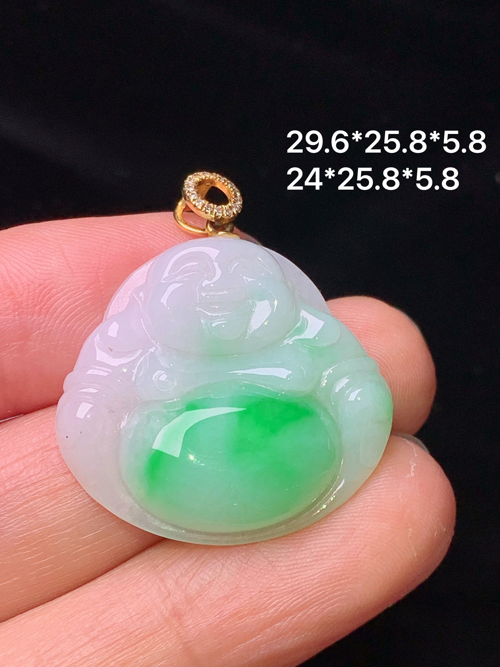 18k金钻镶嵌飘绿佛公吊坠 玉质细腻 色泽艳丽清新 水润亮眼 整体尺寸29.6*25.8*5.8yz