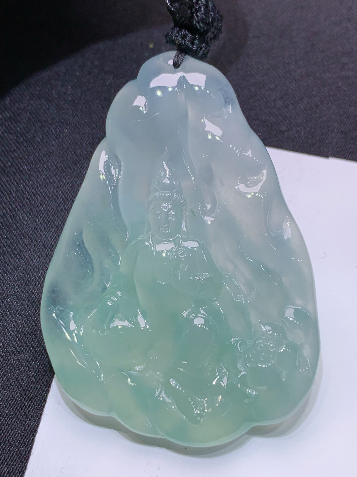 冰晴底观音吊坠，厚装种老，冰润细腻，种水足，Yt尺寸58.8*41.9*6.5