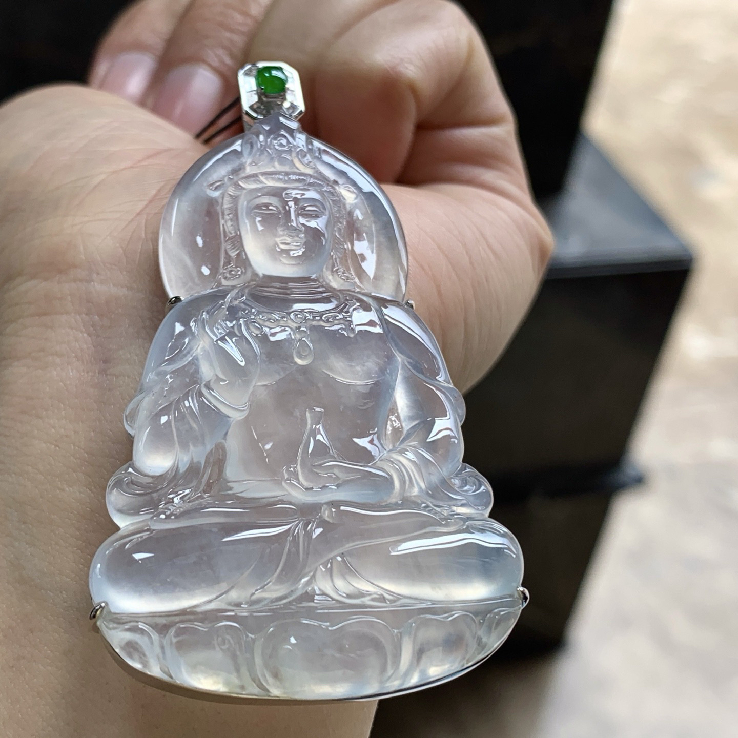 金钻镶嵌冰种观音^_^透亮 尺寸59.8