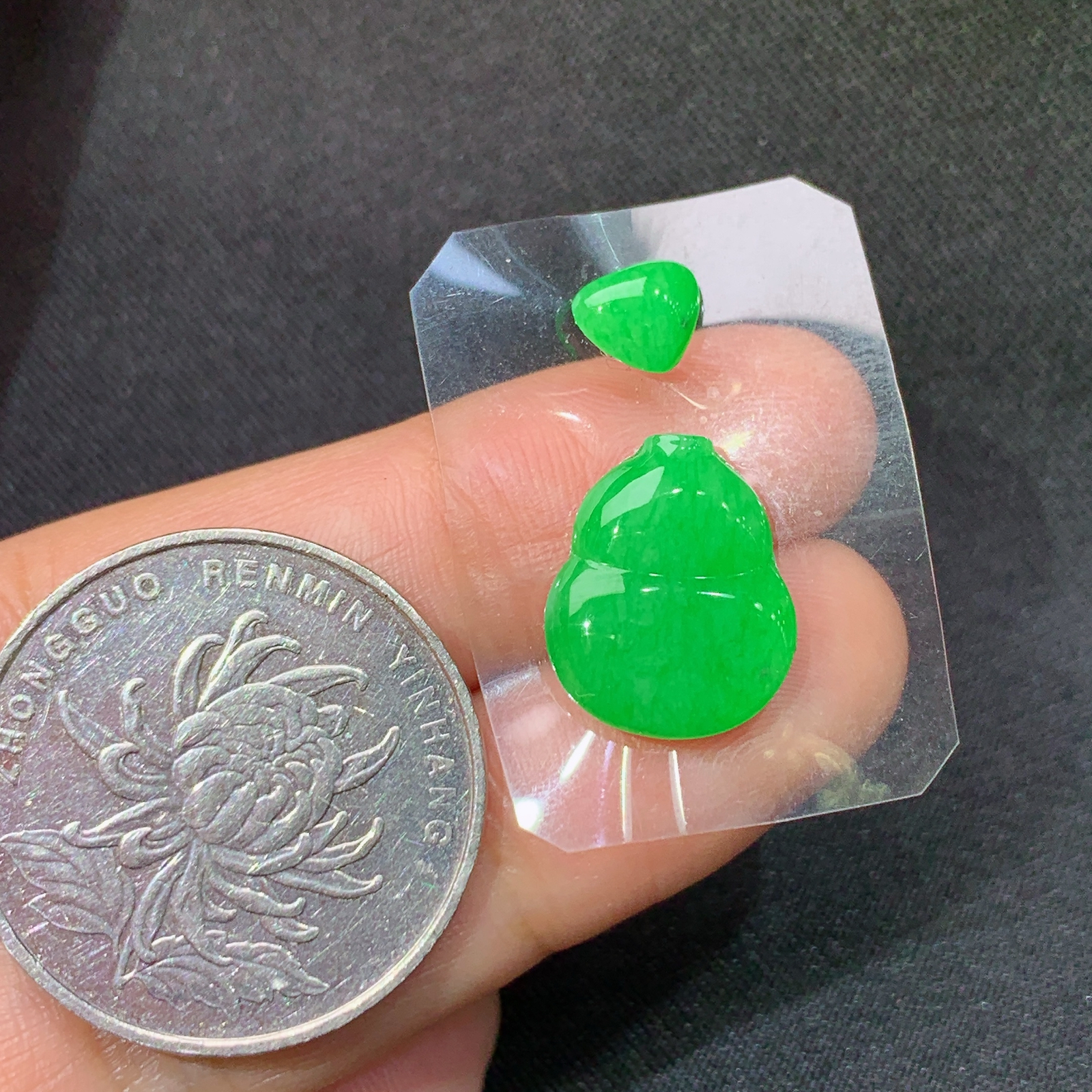 阳绿葫芦，镶嵌佳品，清新色阳，Mng尺寸14.2*11.6*3.3