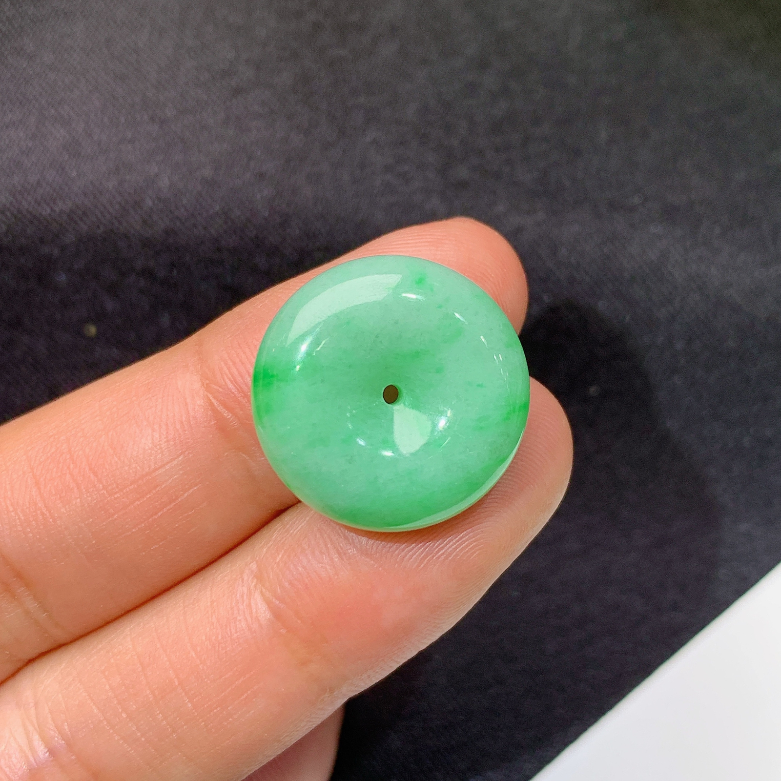 飘绿平安扣，玉质细腻，种水足，Xm尺寸18*6.6