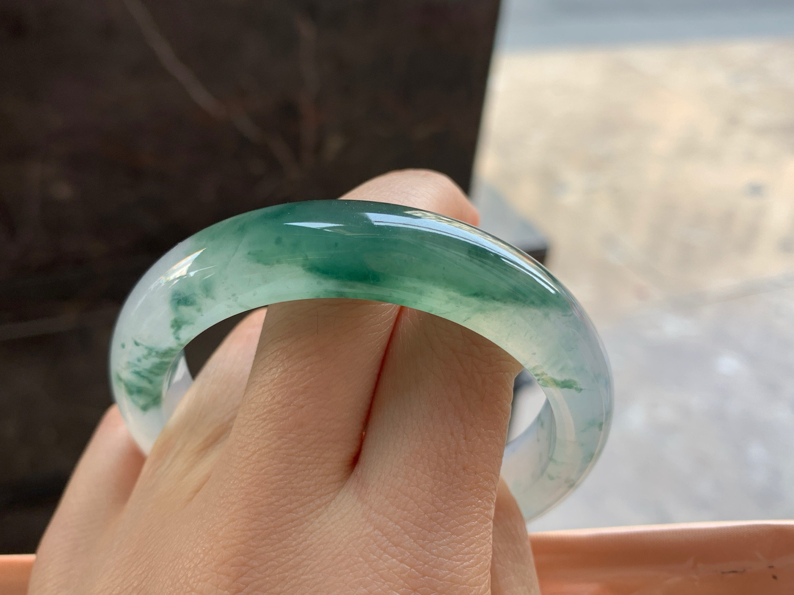 55-13.1-8.4

冰种飘花手镯^_^飘花灵韵