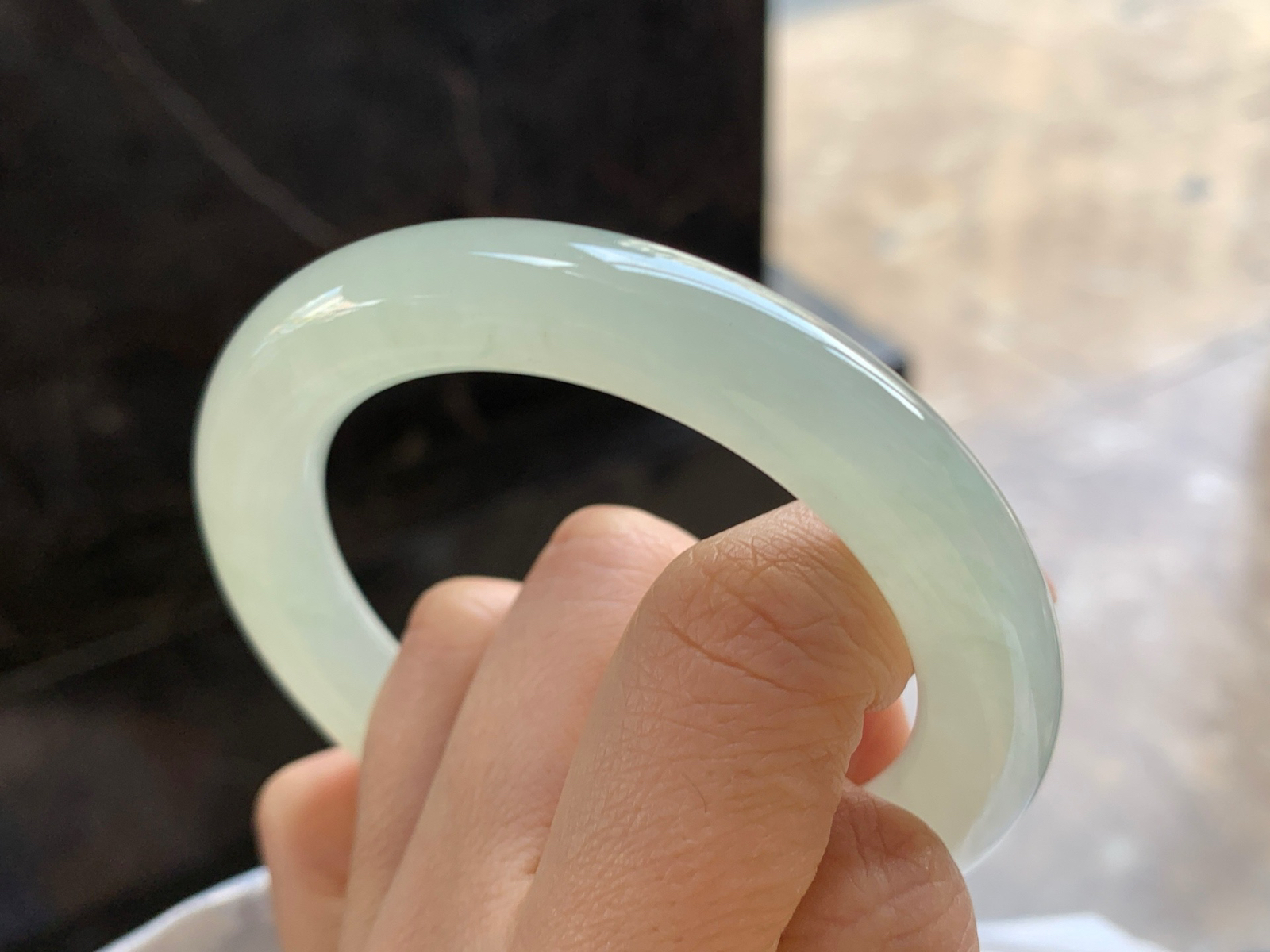 55.5-10.8

冰圆条手镯^_^水润