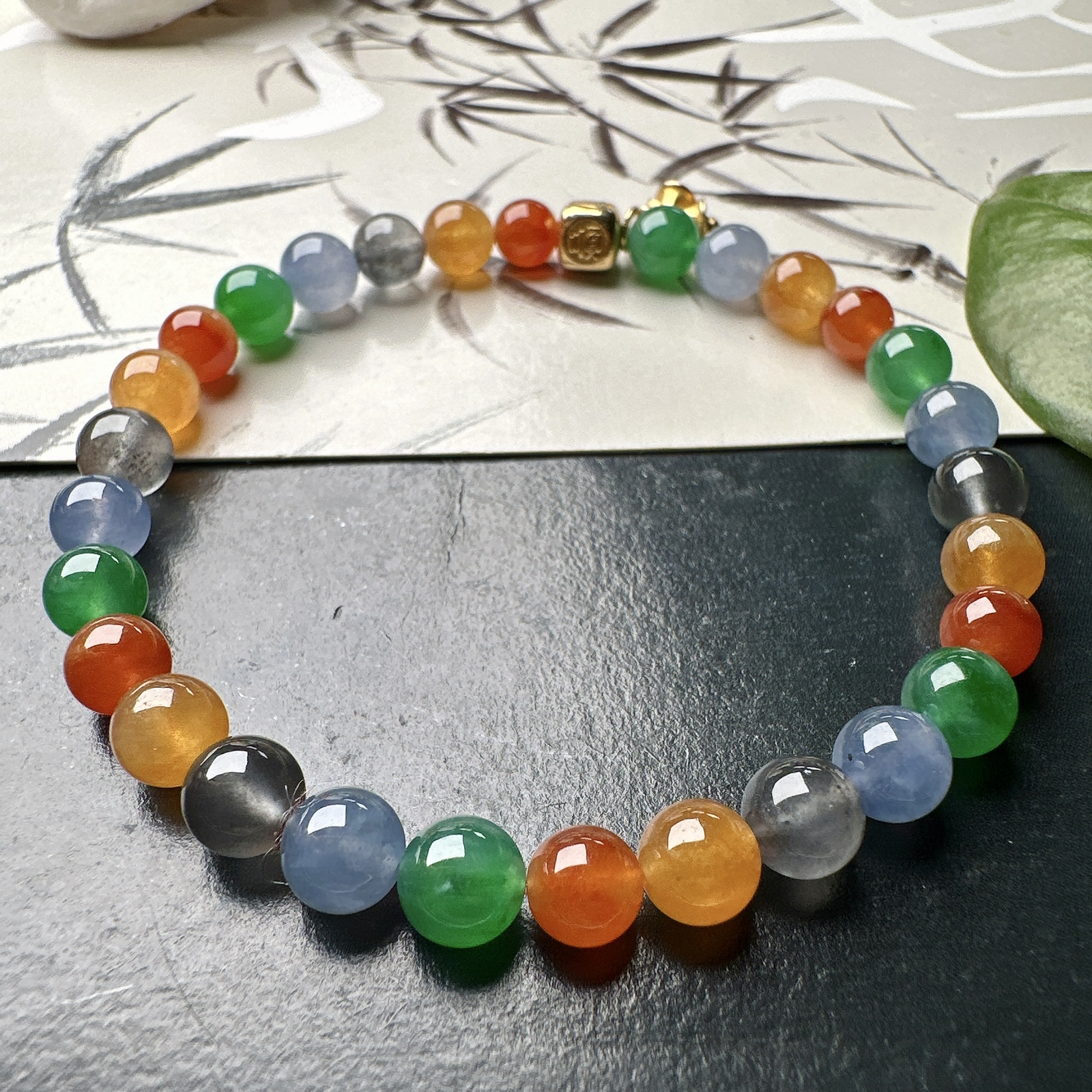 【冰种多宝+18k金钻镶嵌搭配手串】晶莹多彩的糖果串，多宝手串，颜色丰富，更重要的是种水都很好，性价比很不错，直径5.9-6之间