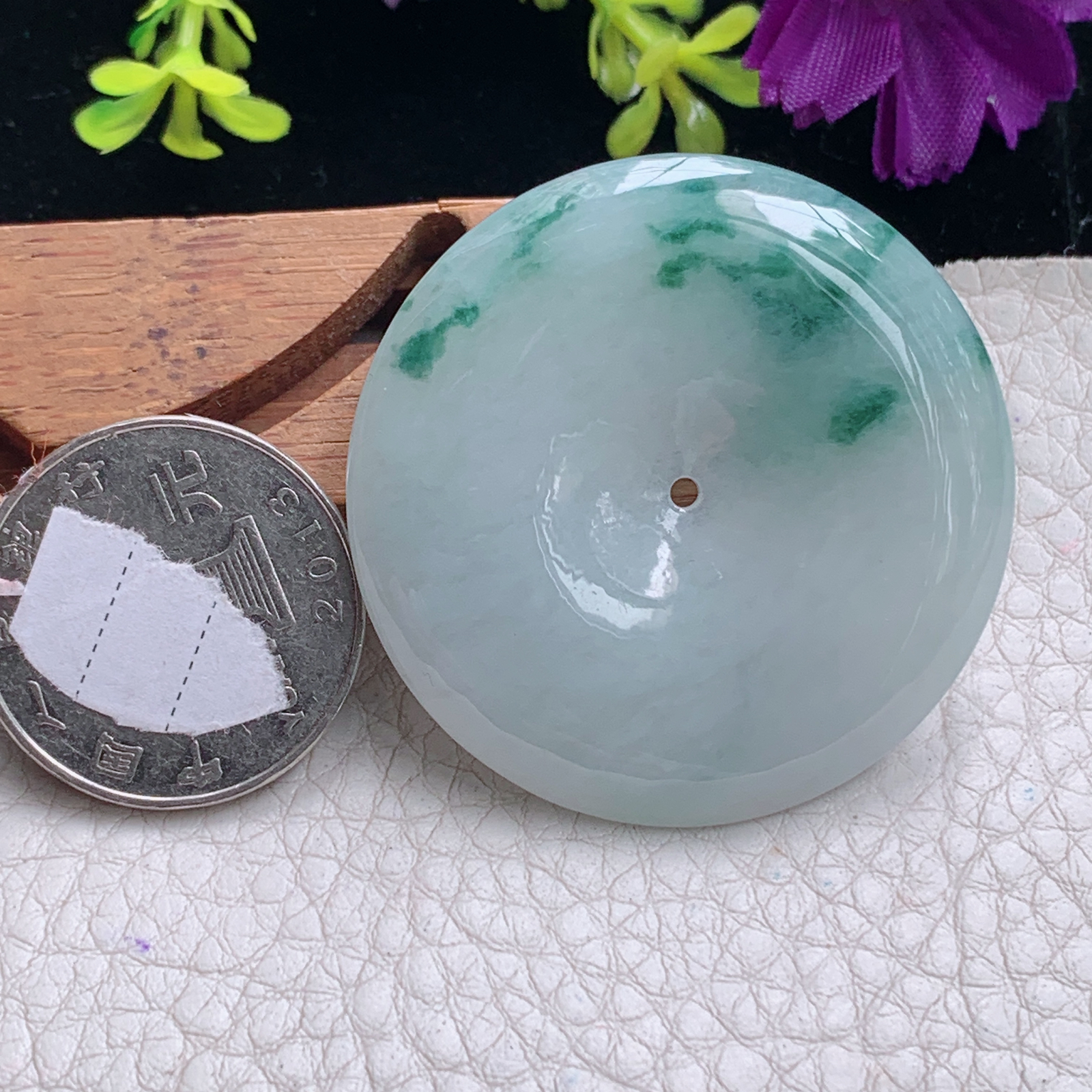 zz3实拍42.6*6.2缅甸翡翠飘花大平安扣吊坠 时尚玉扣子玉坠毛衣坠