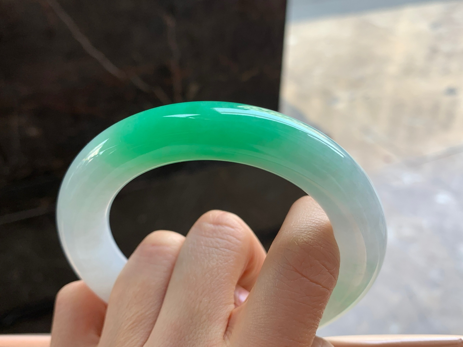 59-12.7

阳绿色圆条手镯^_^色阳