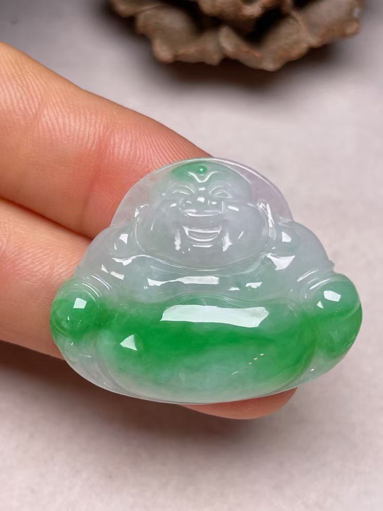 冰糯种飘绿【佛公】吊坠，种水好，玉质细腻 ，卖相好·