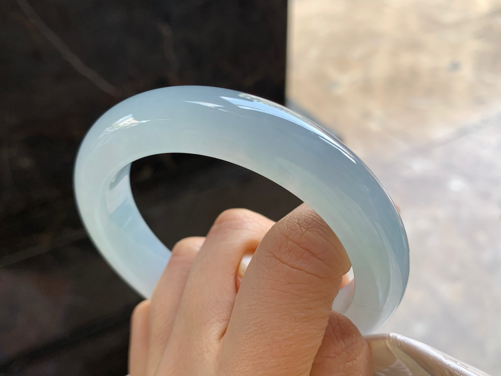 60-13.2-10.5

冰蓝手镯^_^水润冰透