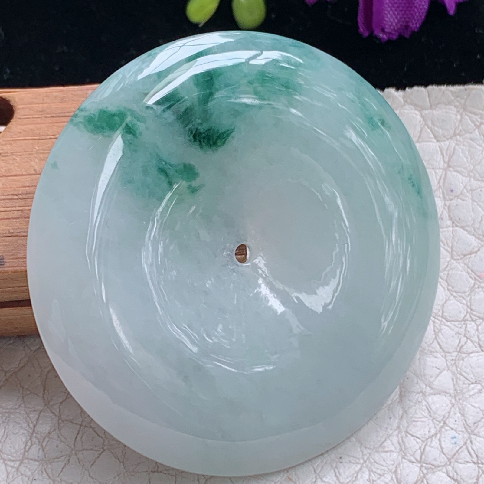 zz3实拍42.6*6.2缅甸翡翠飘花大平安扣吊坠 时尚玉扣子玉坠毛衣坠