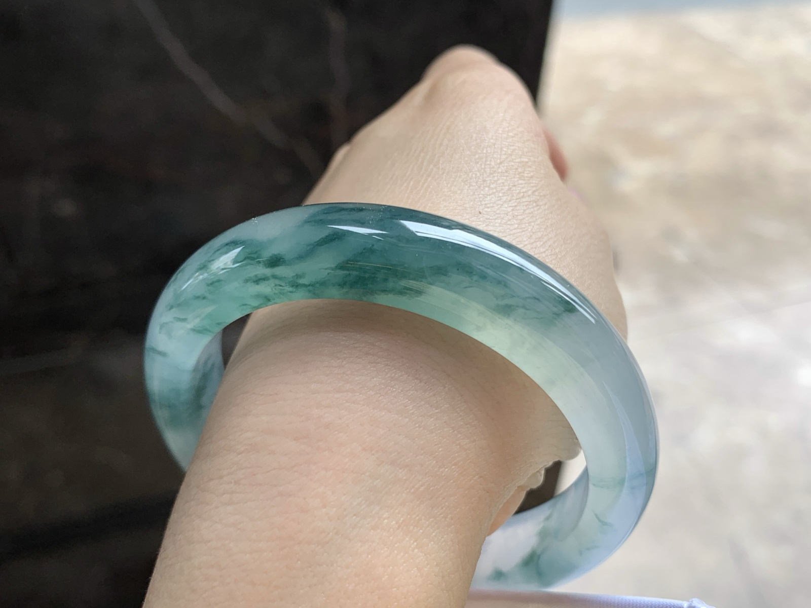 55-12.5-8.5

蓝花手镯^_^飘花浓郁