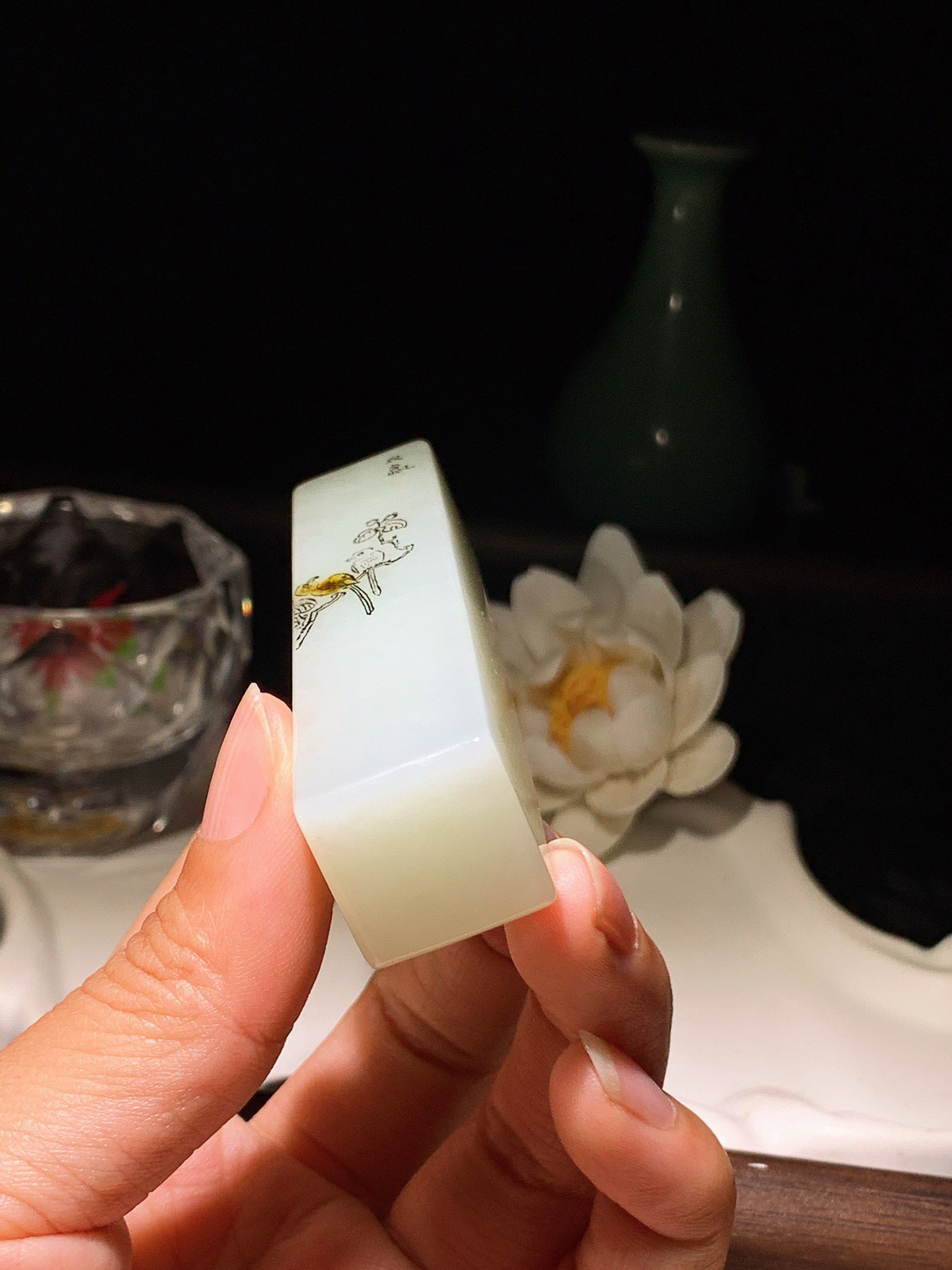 新疆和田玉喜上眉梢印章 尺寸87/18/18重85克。玉质细腻油润。手推出油。品相大气lt260321