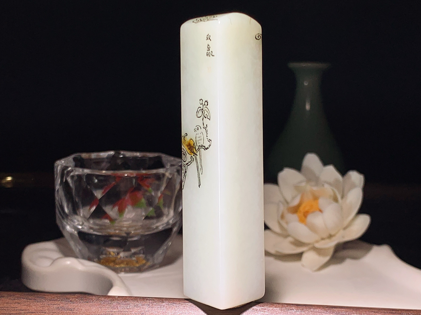 新疆和田玉喜上眉梢印章 尺寸87/18/18重85克。玉质细腻油润。手推出油。品相大气lt26032