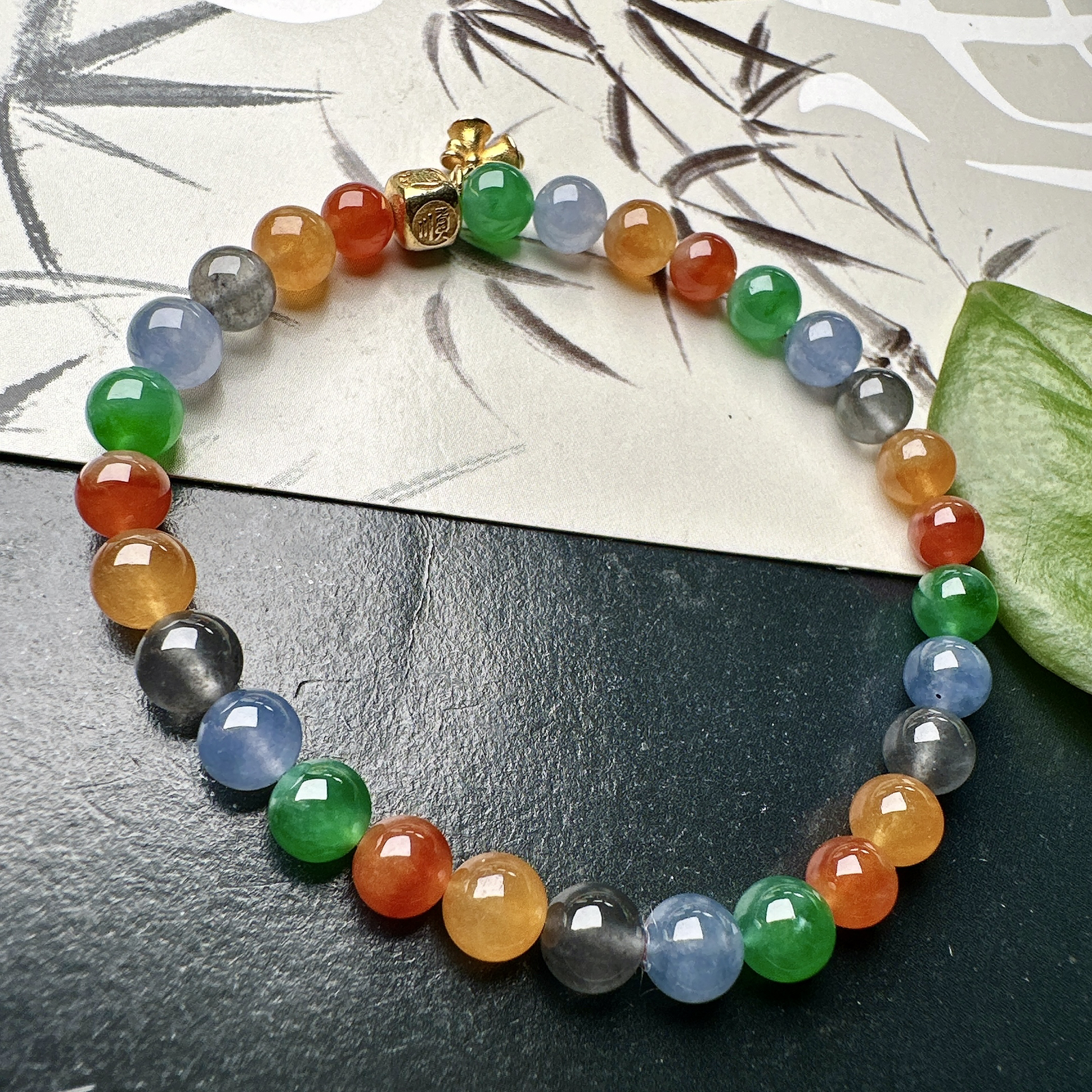 【冰种多宝+18k金钻镶嵌搭配手串】晶莹多彩的糖果串，多宝手串，颜色丰富，更重要的是种水都很好，性价比很不错，直径5.9-6之间