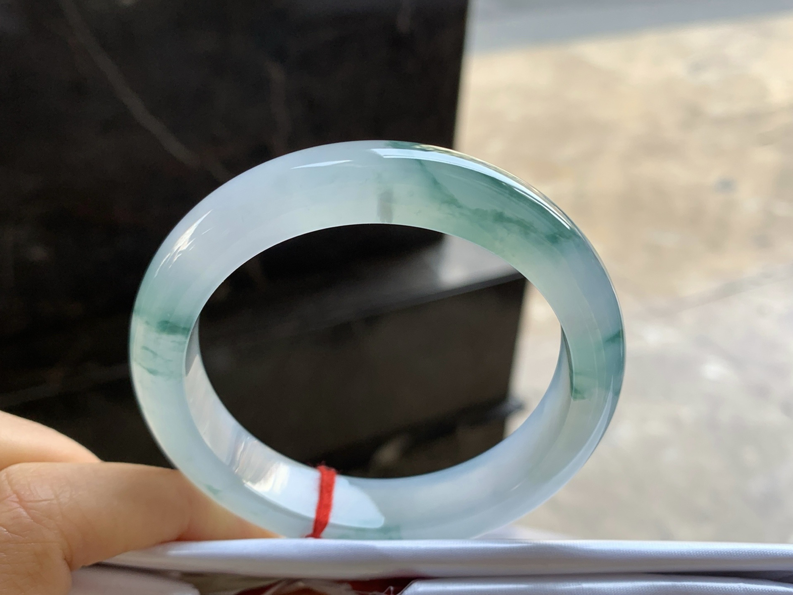 56-12-8.6

冰蓝花手镯^_^冰透 飘花灵韵