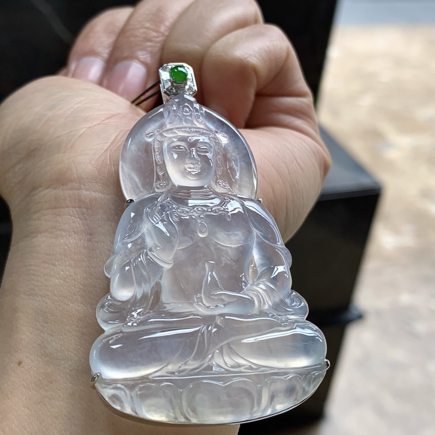 金钻镶嵌冰种观音^_^透亮 尺寸59.8