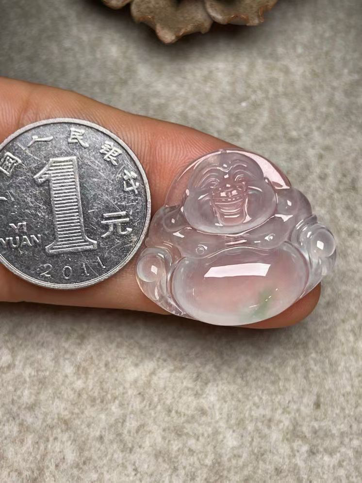 冰种飘绿【佛公】吊坠、种水好，玉质细腻 ，卖相好.