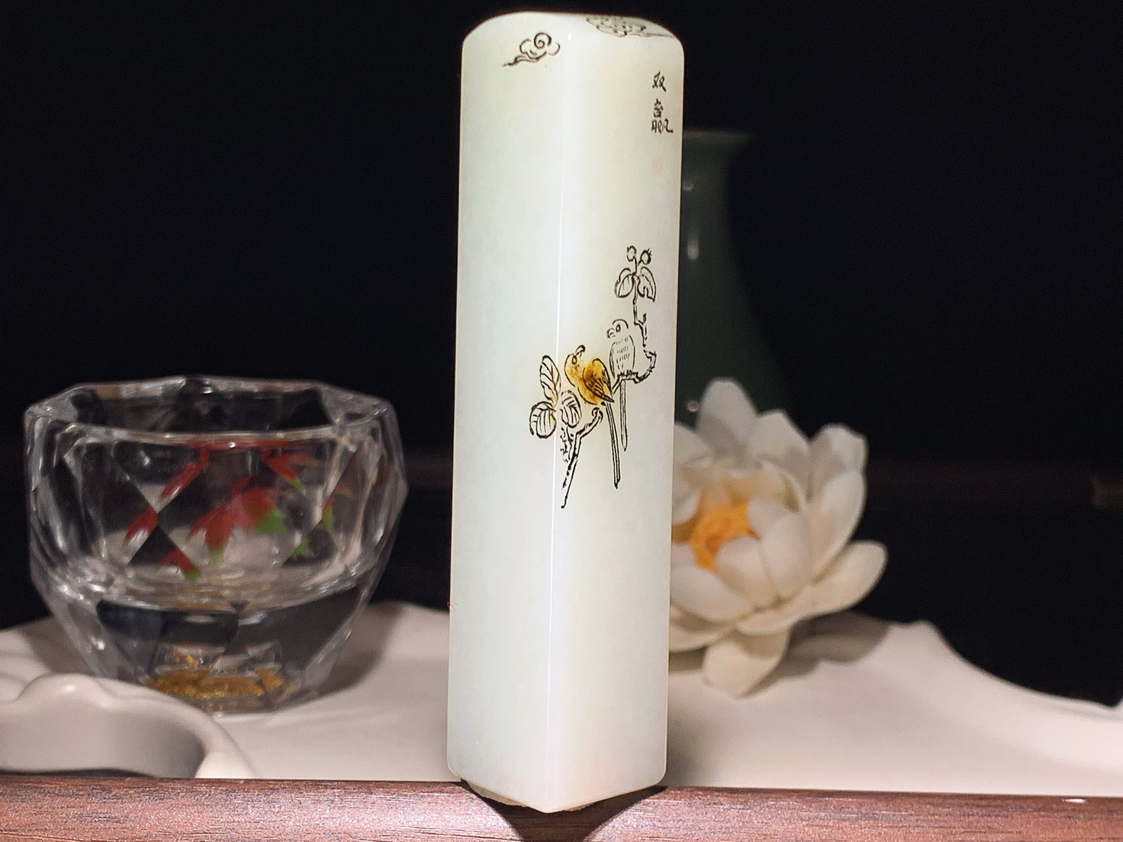 新疆和田玉喜上眉梢印章 尺寸87/18/18重85克。玉质细腻油润。手推出油。品相大气lt26032