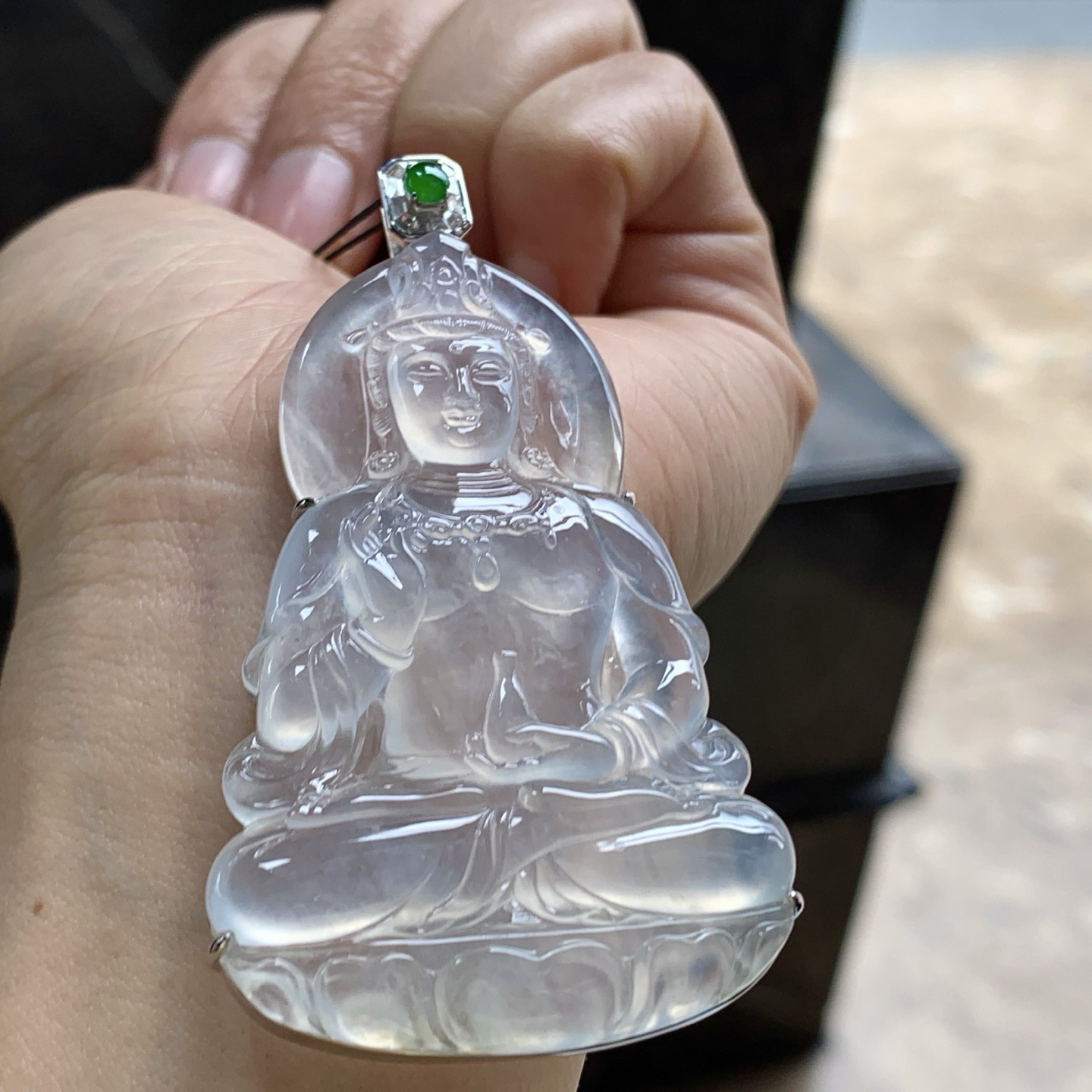 金钻镶嵌冰种观音^_^透亮 尺寸59.8