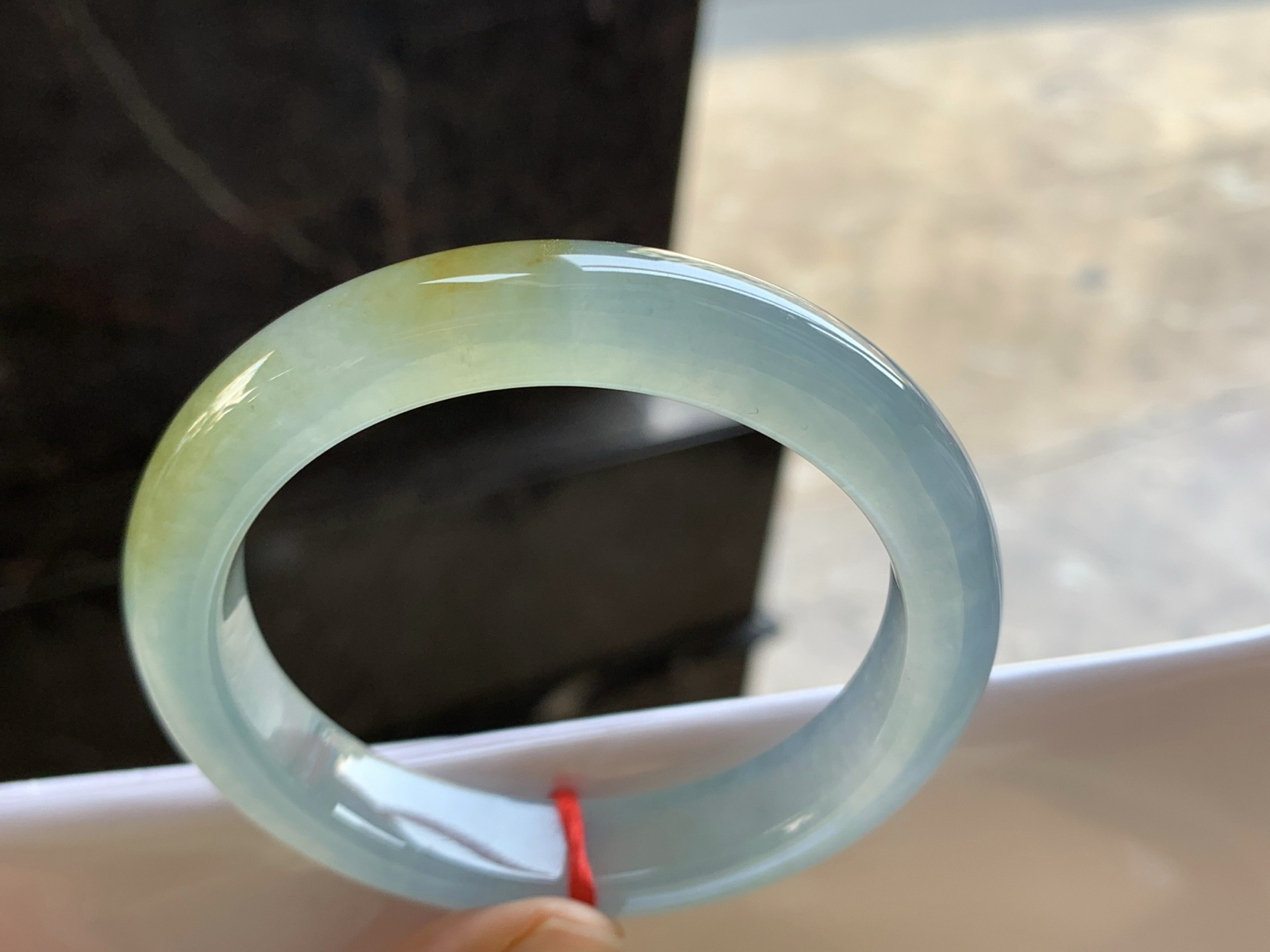 59-12.2-9.2

冰黄手镯^_^透亮