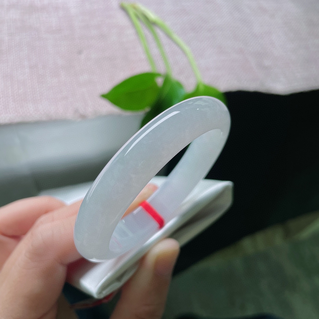 51.9/11.3/7.8。白月光，细腻无棉，种水超好