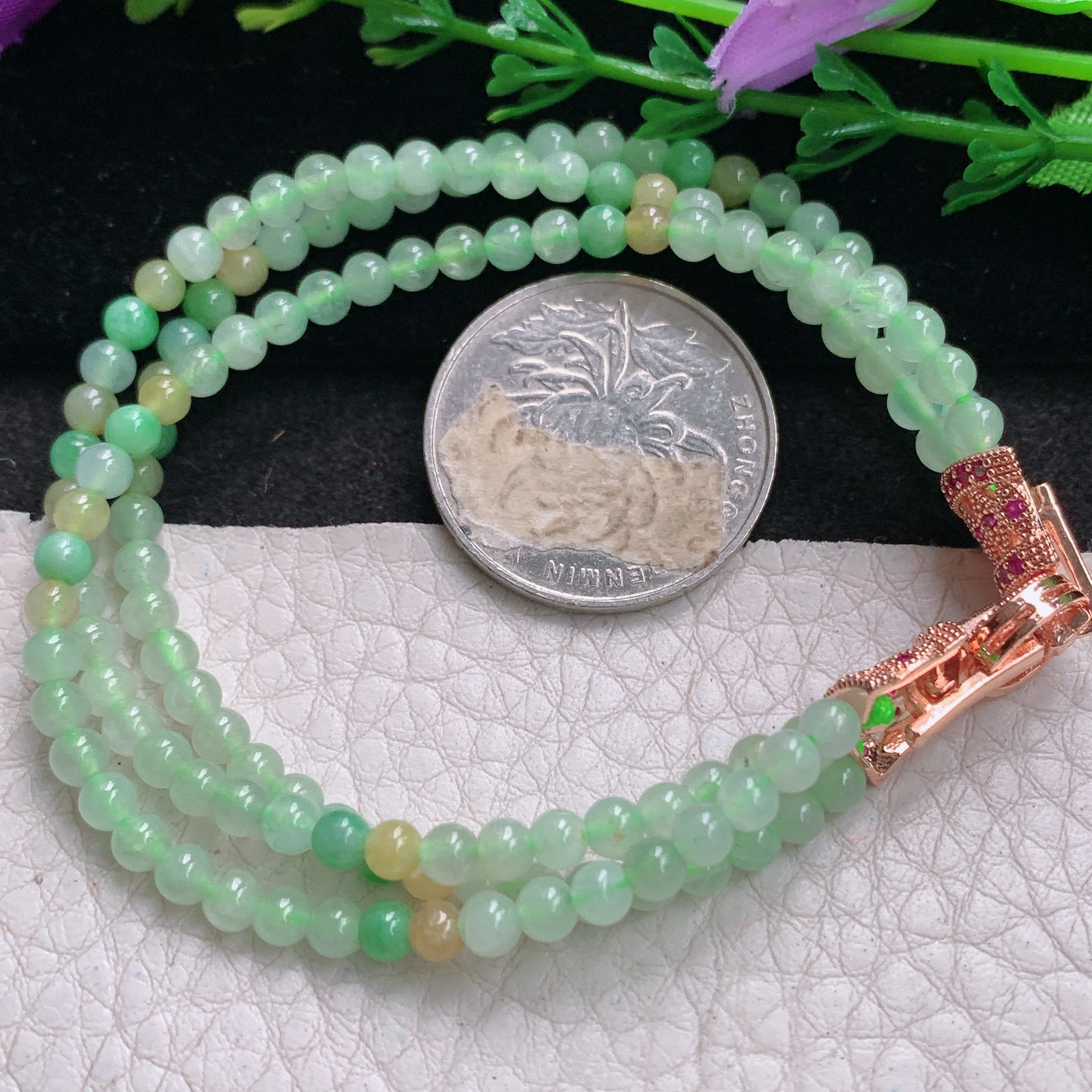 zz3实拍4mm 天然翡翠圆润冰三彩圆珠手串 精美小巧款手链 配饰为装饰件