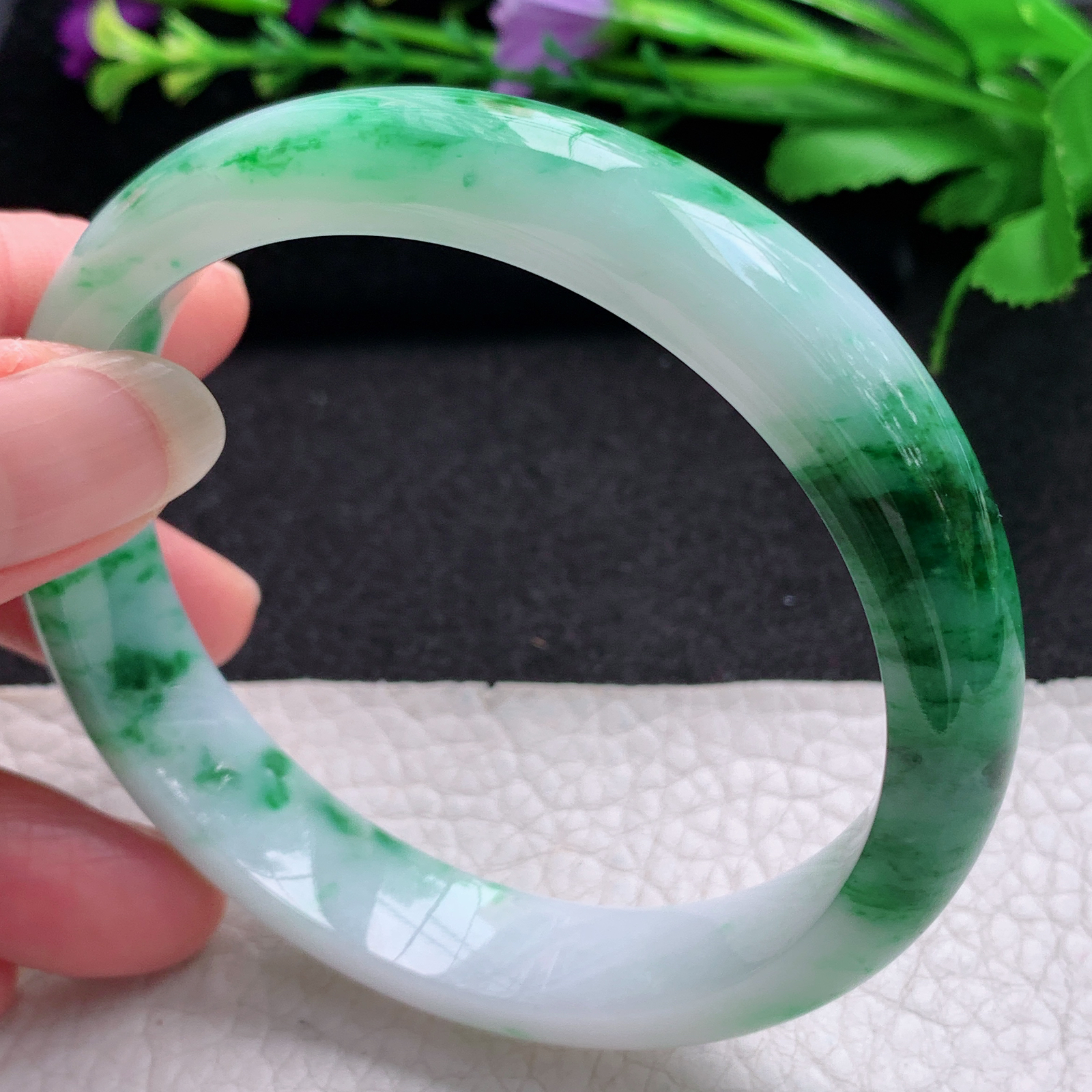 yh 大圈口61.3*12.8*8平安镯 缅甸翡翠A货玉手镯精美辣绿大气正圈玉手镯