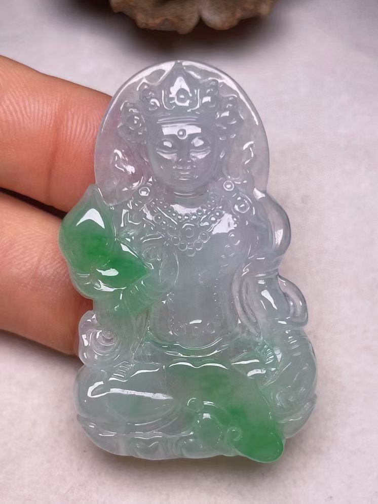 冰糯种飘绿【观音菩萨】吊坠，种水好，玉质细腻 ，卖相好‘