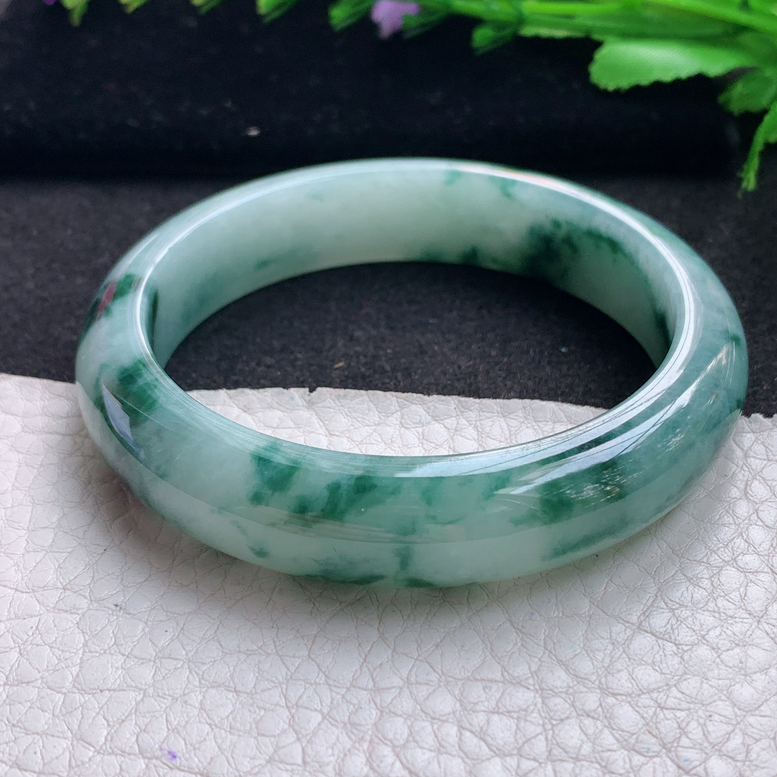 js实拍57*13*8.2平安镯 缅甸翡翠A货玉手镯精美飘花大气正圈玉手镯