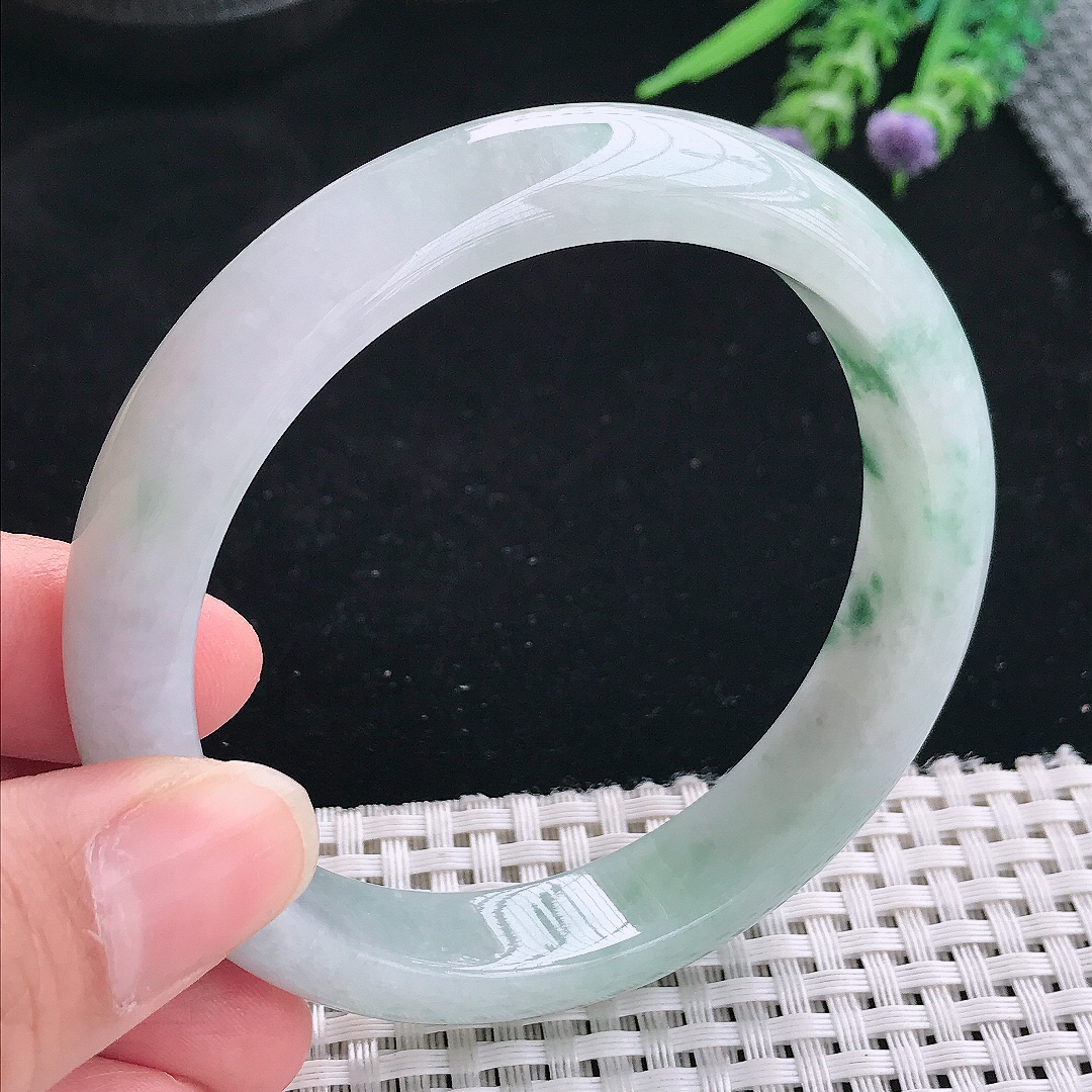 实拍天然翡翠60.6/12.8//8.5大圈口老坑精美温润飘花手镯玉镯手环