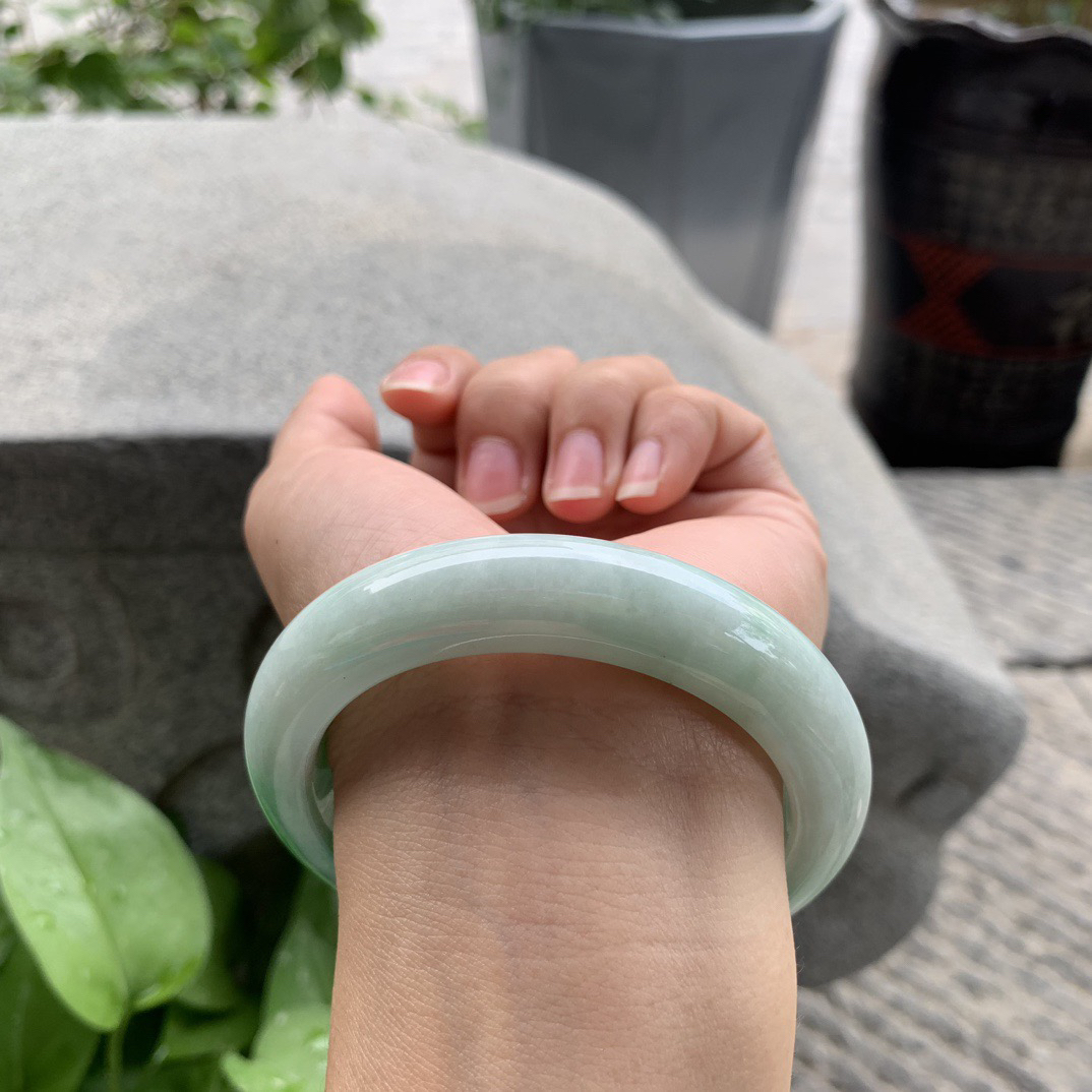 圈口 57.4-12.8-9.9【飘辣绿正圈手镯】正圈57 58可戴