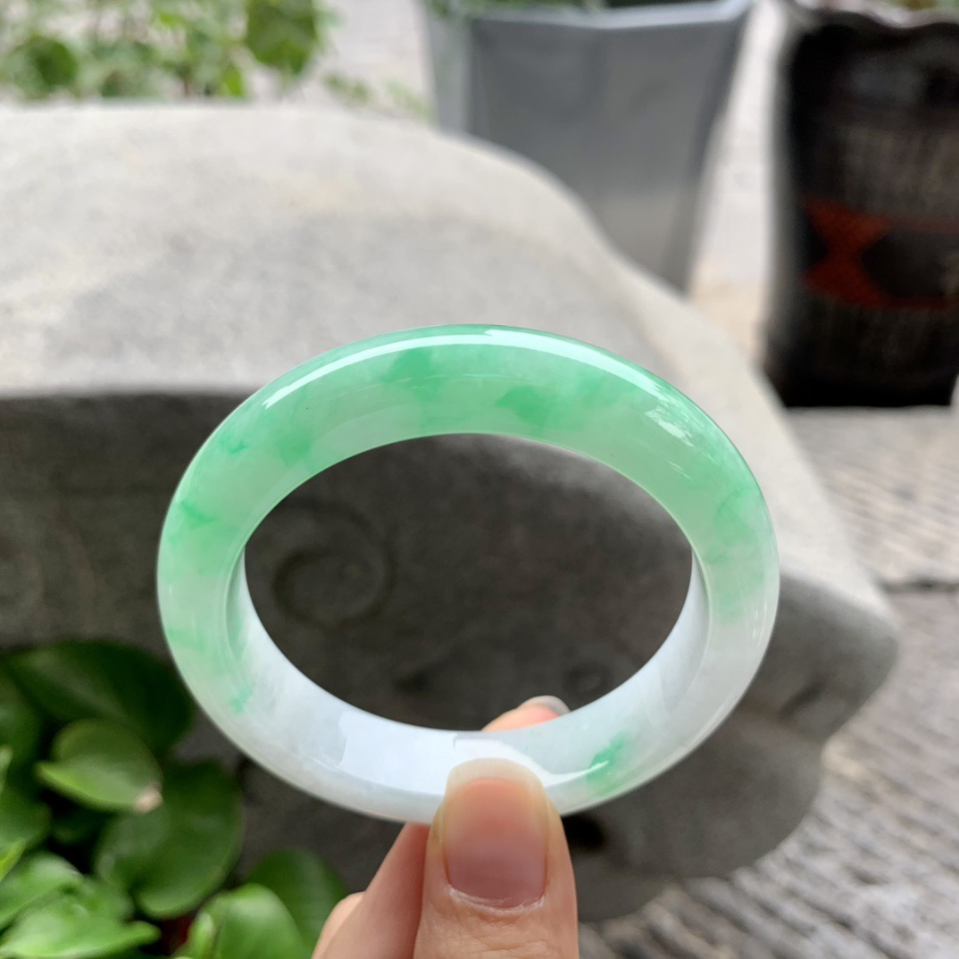 小圈口 52.8-11.8-8.7【阳绿正圈手镯】正圈52 53可戴