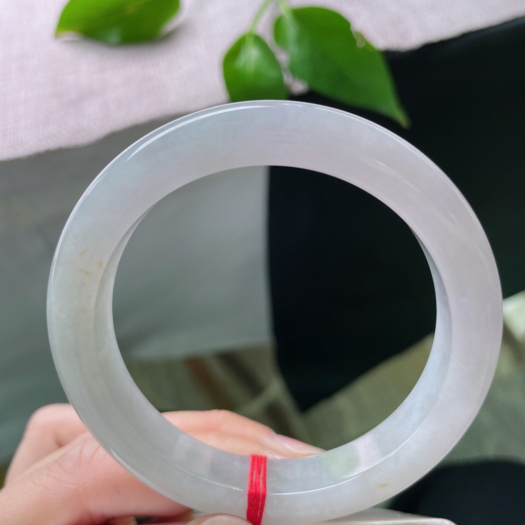 57.8/11.5/9，淡绿淡紫正圈，质地温润细腻，种老，上手知性，优雅，完美，