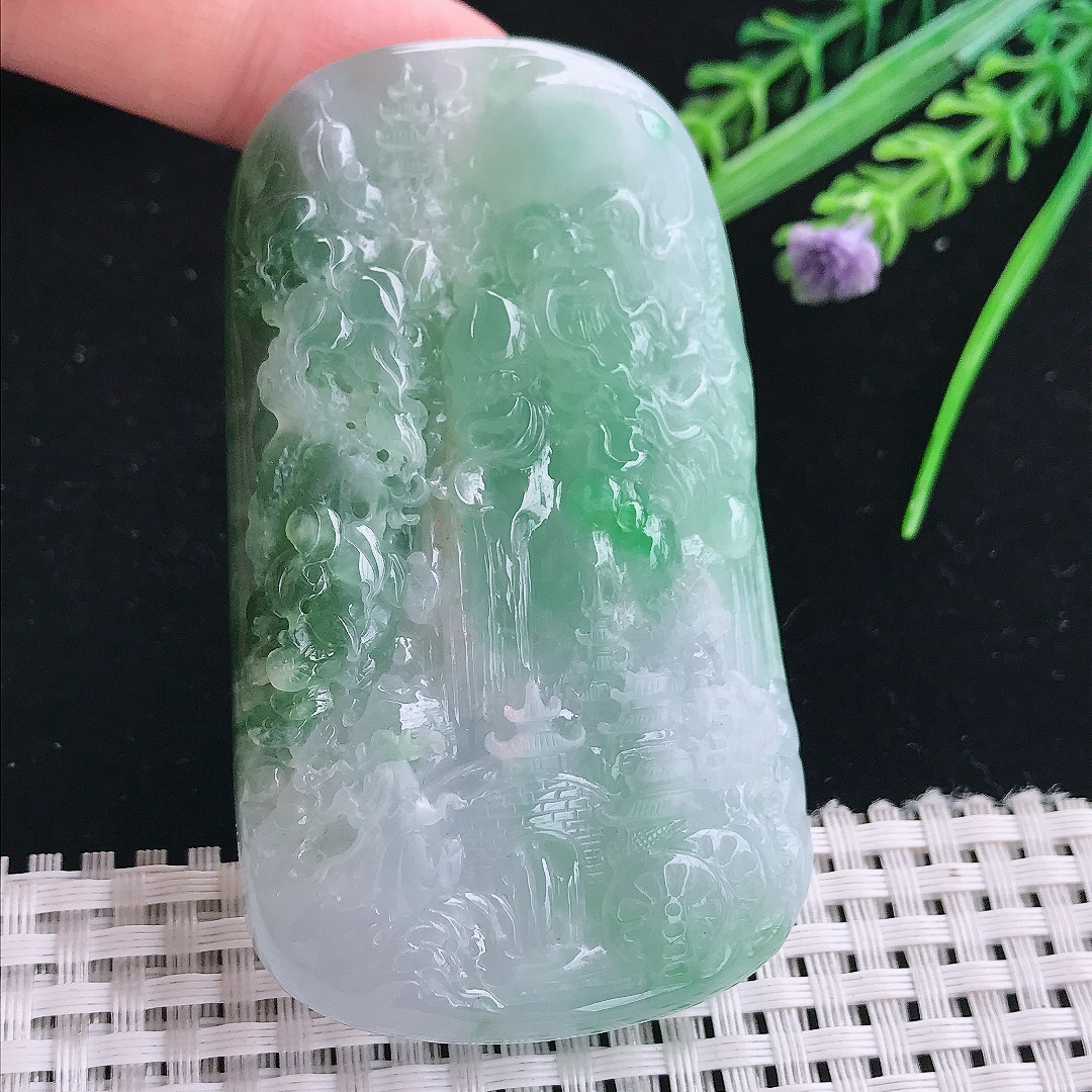 实拍A货翡翠75/43.5/13.5老坑冰胶水灵飘绿大好河山山水牌吊坠翡翠玉挂件