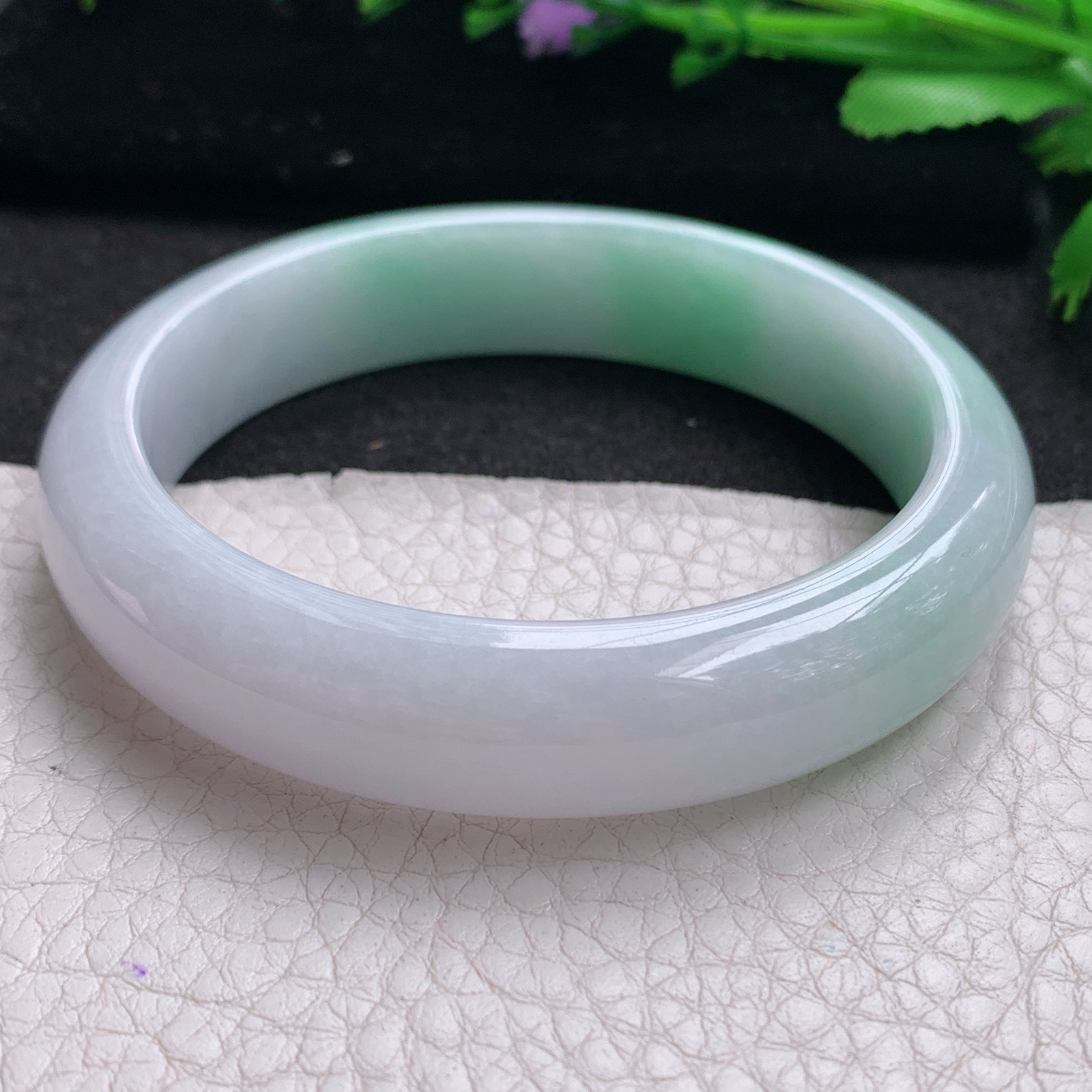 ee清新款57*13*7.5平安镯 缅甸翡翠A货玉手镯精美飘绿玉手环