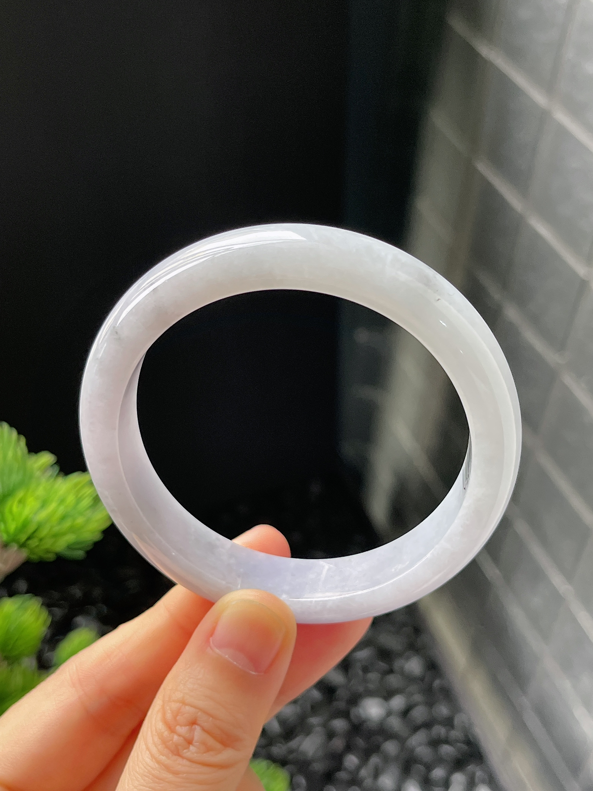 正圈54圈口，翡翠糯化种淡紫色手镯