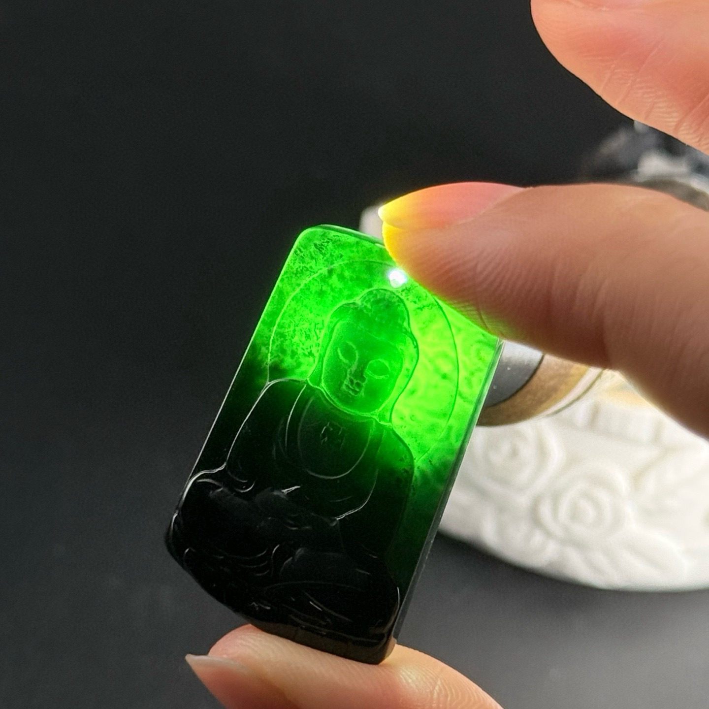 精品墨翠大日如来 尺寸34.4