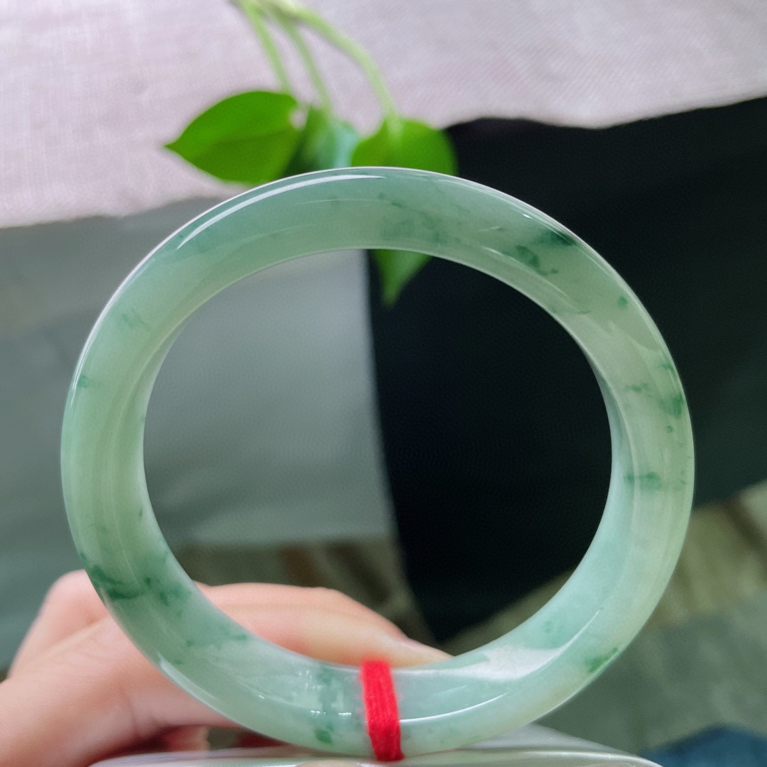 57/12.5/7.8。飘花无纹裂