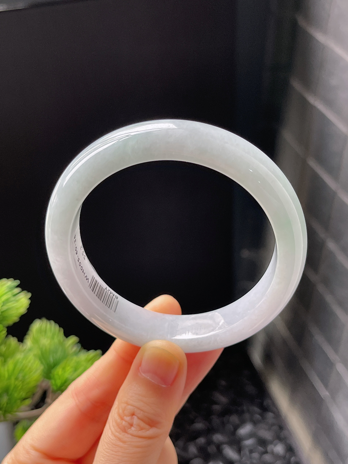 正圈55.2圈口，翡翠糯化种淡绿色手镯