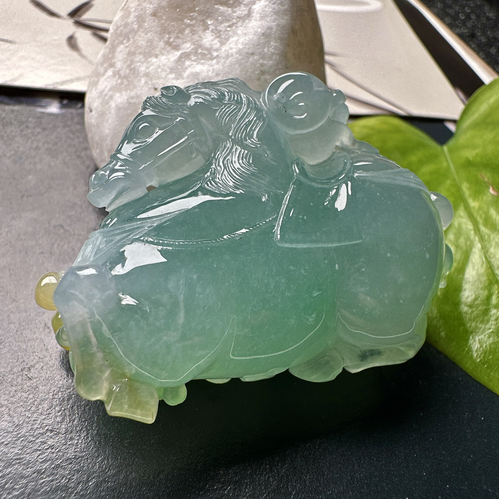 【冰种黄加绿唐马吊坠】马上封侯，种质上乘，质地细腻起胶感，冰感十足